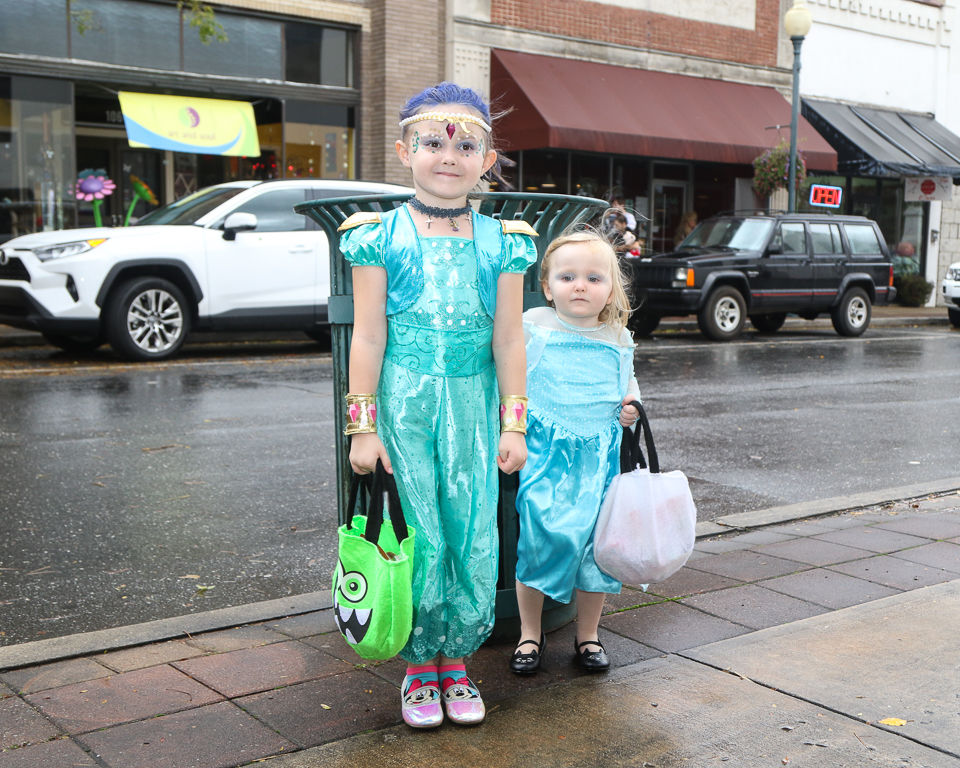 Halloween Trick or Treat Downtown Morganton 2019-9450.JPG